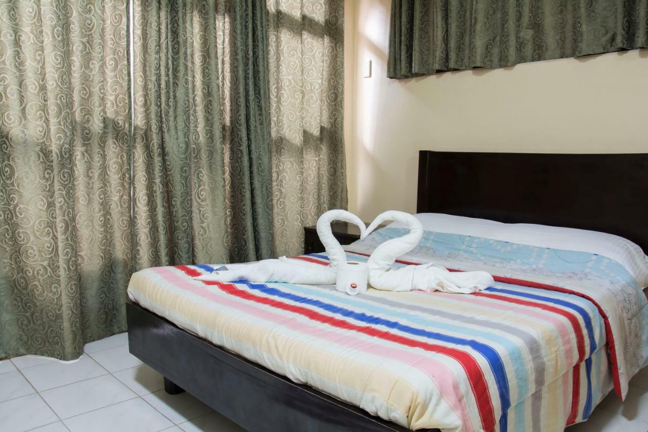 Deparis Beach Resort Balabag  Ngoại thất bức ảnh