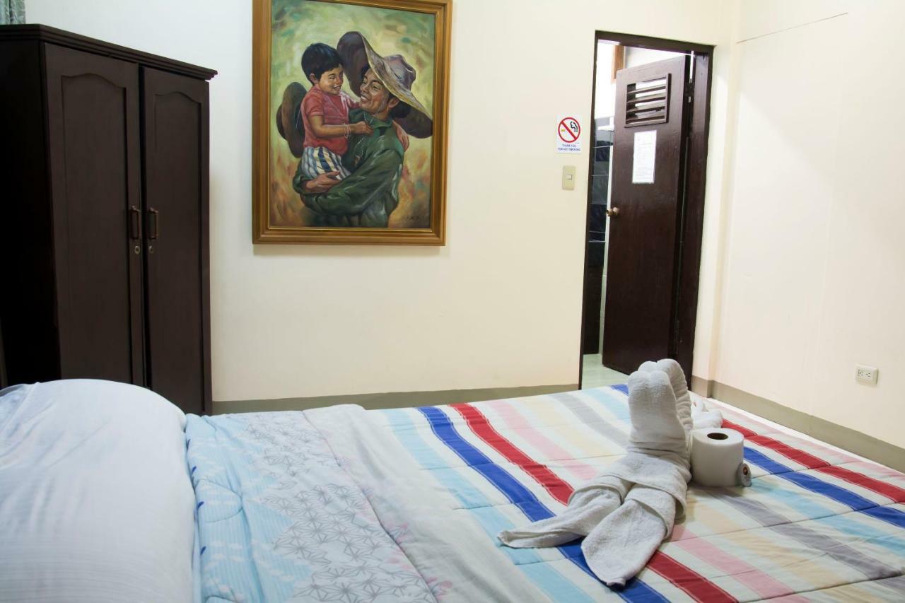 Deparis Beach Resort Balabag  Ngoại thất bức ảnh
