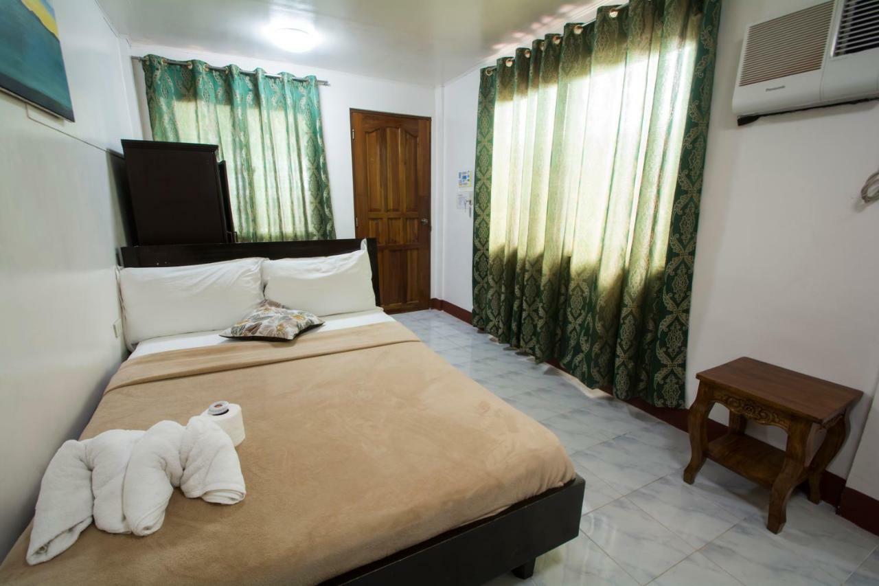 Deparis Beach Resort Balabag  Ngoại thất bức ảnh