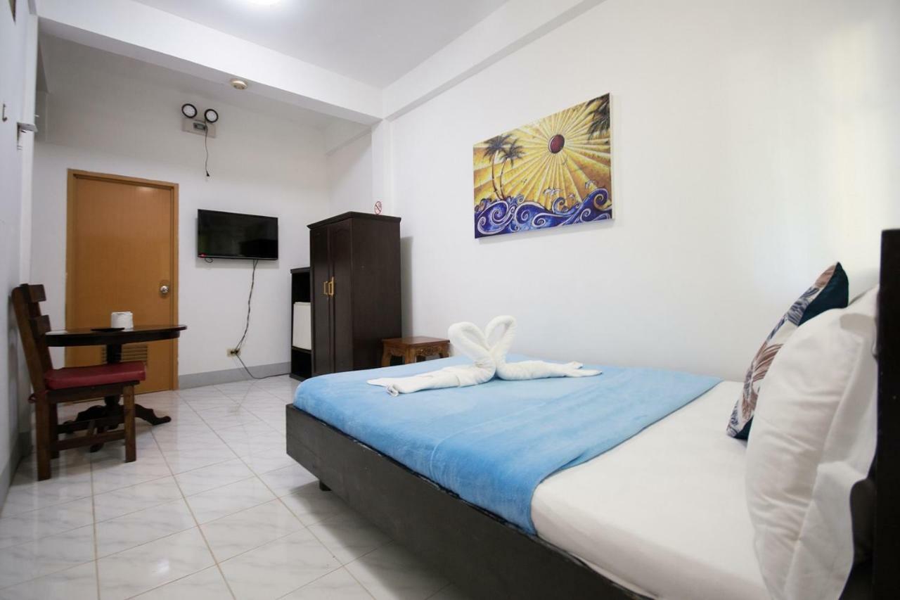 Deparis Beach Resort Balabag  Ngoại thất bức ảnh