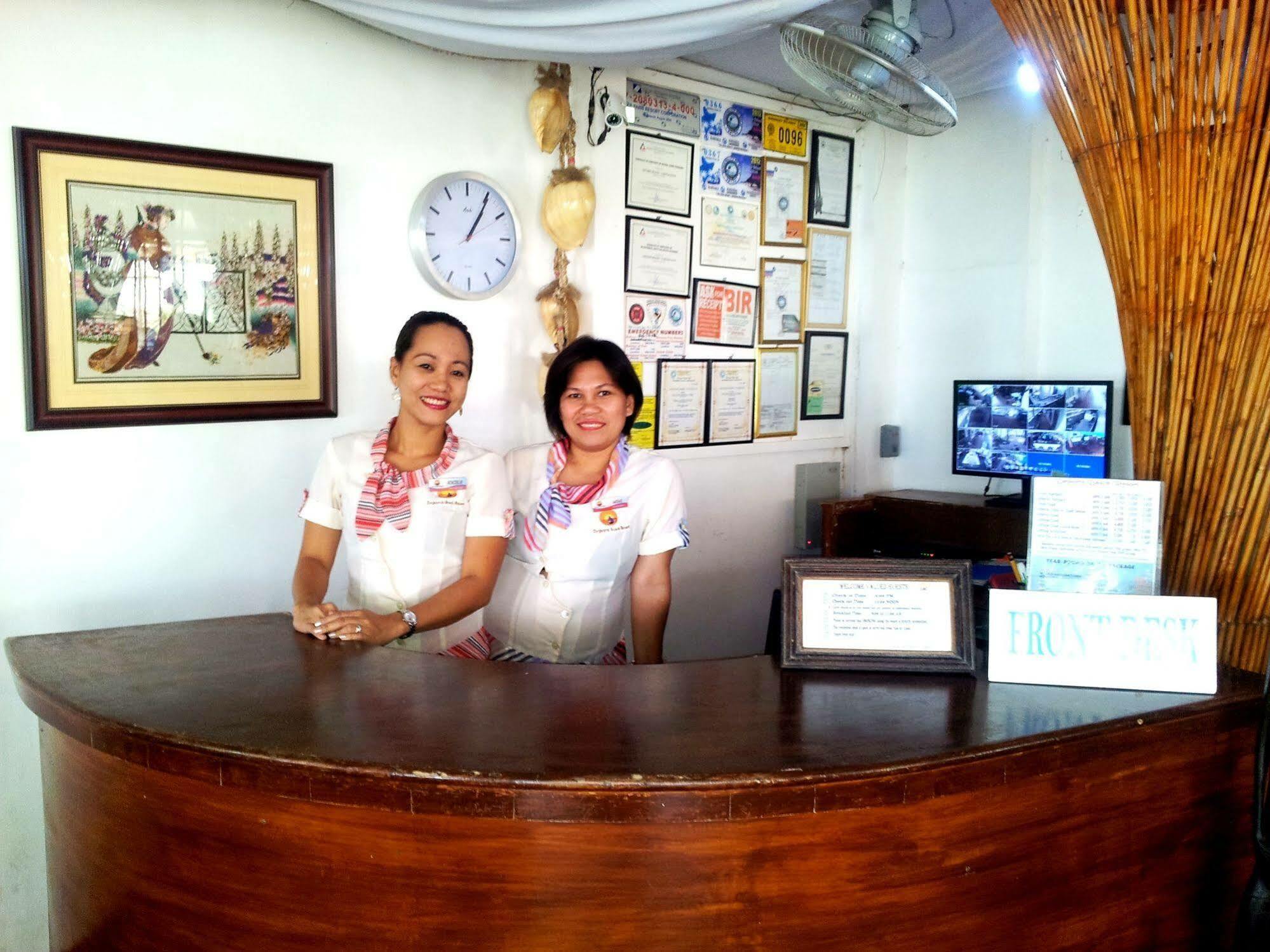 Deparis Beach Resort Balabag  Ngoại thất bức ảnh