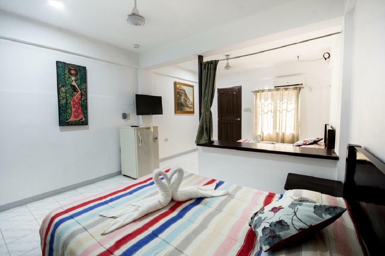 Deparis Beach Resort Balabag  Ngoại thất bức ảnh