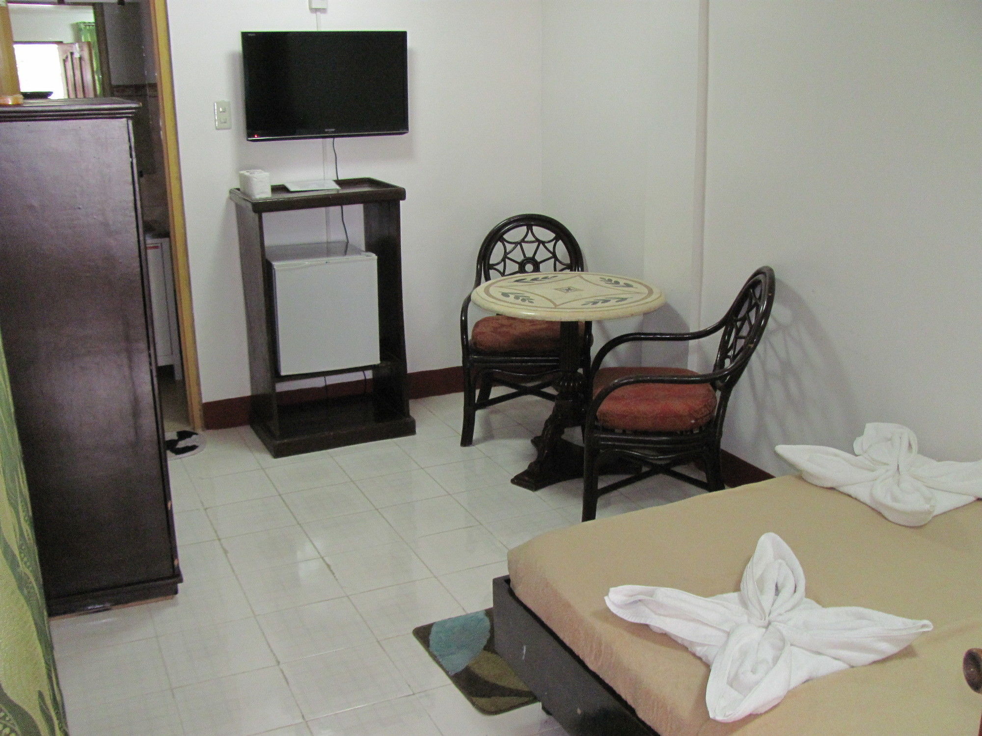 Deparis Beach Resort Balabag  Ngoại thất bức ảnh